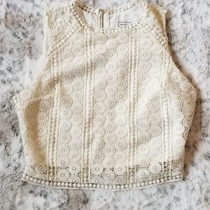 A&F • Cream lace crop shell top